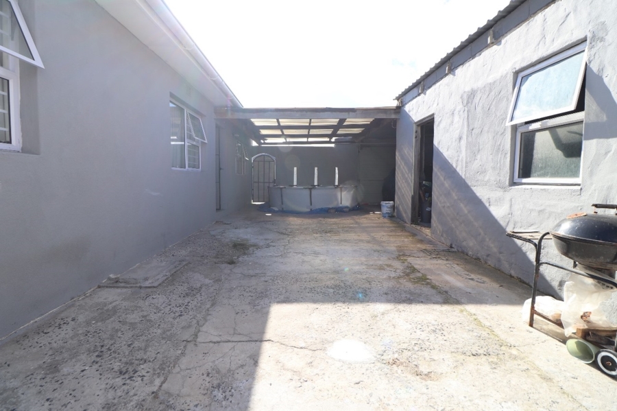 4 Bedroom Property for Sale in Strandfontein Western Cape